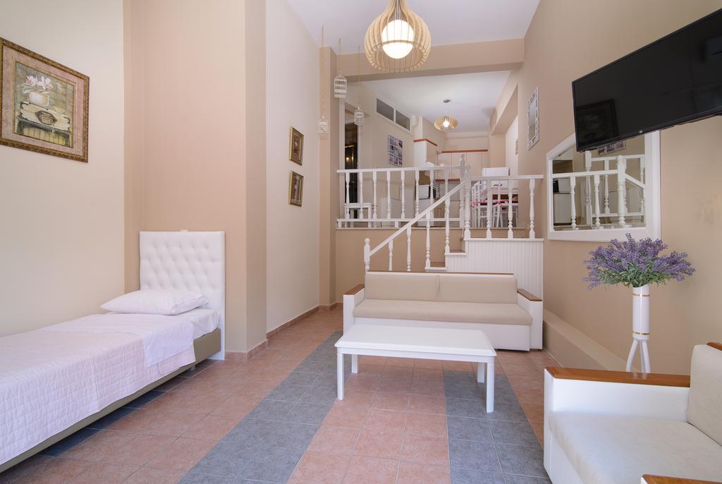 Family Inn Apartments&Suites Neos Marmaras Eksteriør bilde